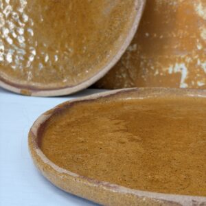Lot de deux assiettes plates OCRE