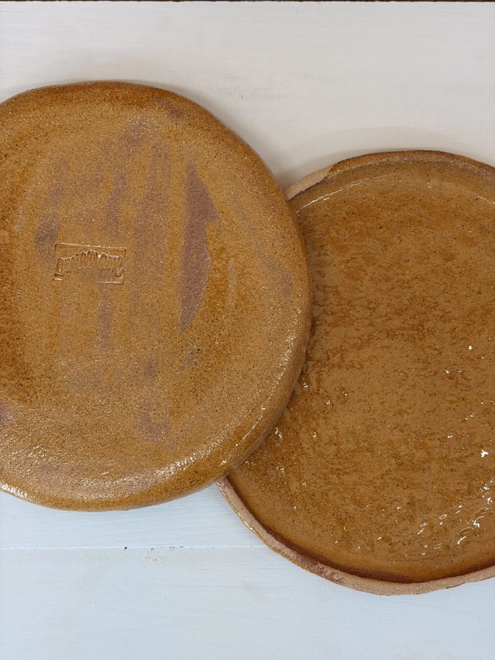 Lot de deux assiettes plates OCRE – Image 4